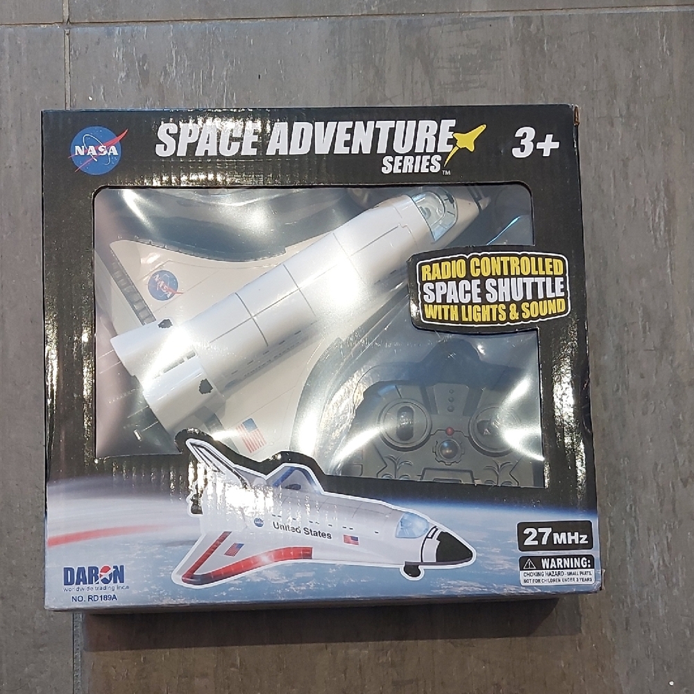 Space Adventure Series Radio Controlled Shuttle - White